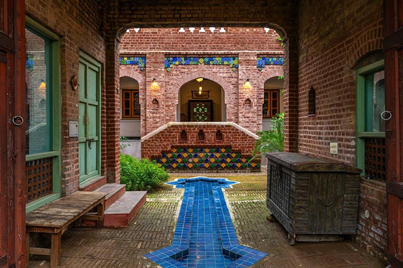 Stayvista'S Peepal Haveli - Rustic Kothi With Terrace, Breathtaking View & Bonfire Narainpur  Exteriör bild
