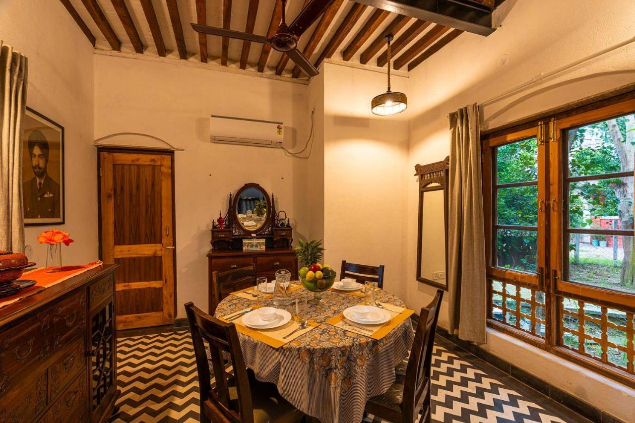 Stayvista'S Peepal Haveli - Rustic Kothi With Terrace, Breathtaking View & Bonfire Narainpur  Exteriör bild