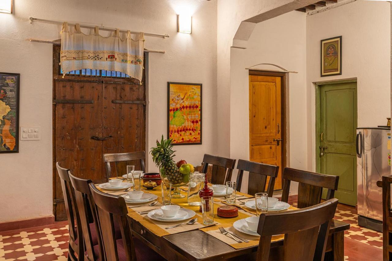 Stayvista'S Peepal Haveli - Rustic Kothi With Terrace, Breathtaking View & Bonfire Narainpur  Exteriör bild